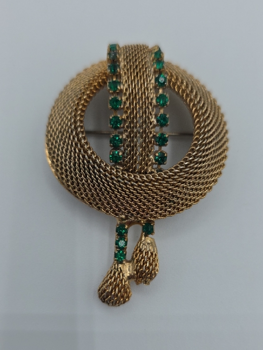 Vintage Gold-Tone Mesh Brooch with Emerald Green Crystals - Picture 3 of 9